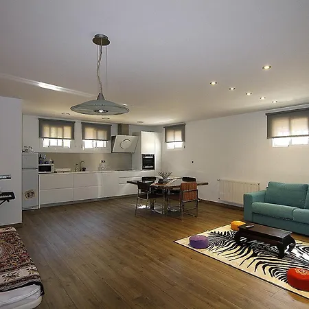 Exclusive 4 Bedroom Bungalow * Κάλπε