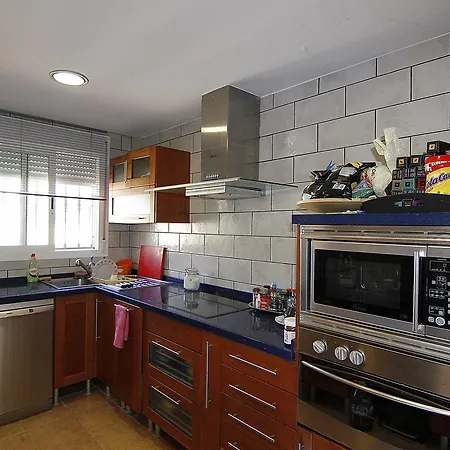 Exclusive 4 Bedroom Bungalow *
